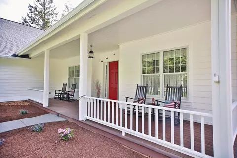 801 Williamson Loop, Grants Pass, OR 97526 photo 5