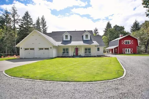 801 Williamson Loop, Grants Pass, OR 97526 photo 1