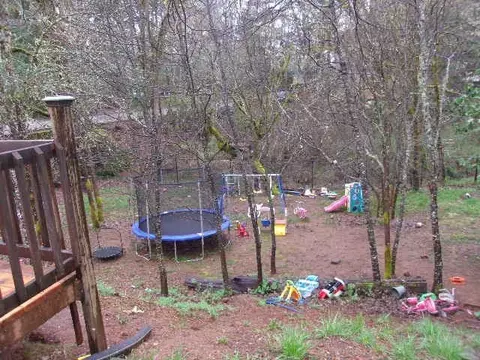202 Shadowbrook Dr, Cave Junction, OR 97523 photo 6