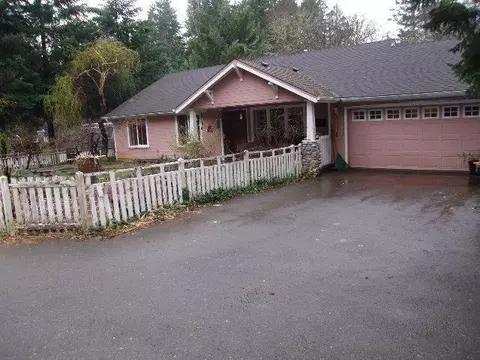 202 Shadowbrook Dr, Cave Junction, OR 97523 photo 4
