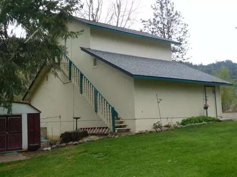 151 Greenview Dr, Cave Junction, OR 97523 photo 5