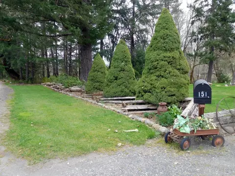 151 Greenview Dr, Cave Junction, OR 97523 photo 11