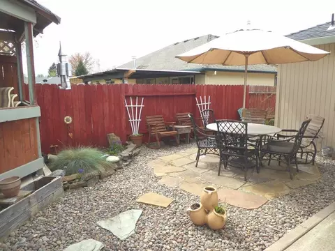 1106 Hampton Dr, Central Point, OR 97502 photo 17