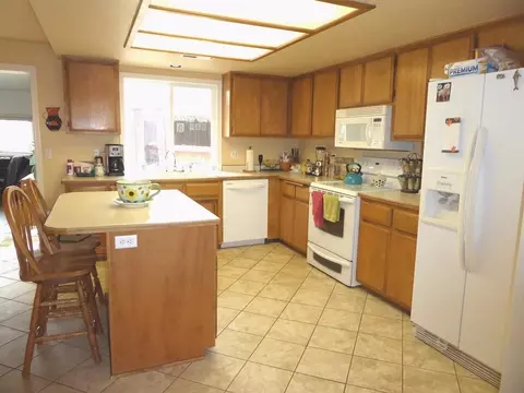 1106 Hampton Dr, Central Point, OR 97502 photo 7