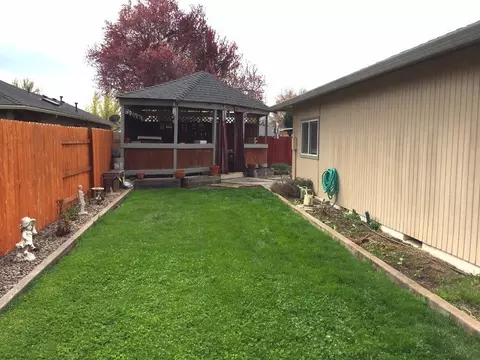 1106 Hampton Dr, Central Point, OR 97502 photo 19