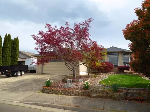 1106 Hampton Dr, Central Point, OR 97502 photo 1