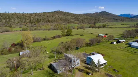 2777 E Antelope Rd, Eagle Point, OR 97524 photo 7