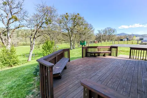 2777 E Antelope Rd, Eagle Point, OR 97524 photo 18