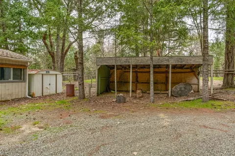 793 Williamson, Grants Pass, OR 97526 photo 22