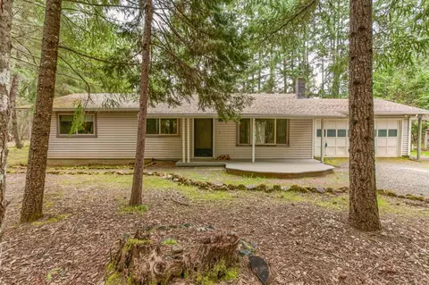 793 Williamson, Grants Pass, OR 97526 photo 2