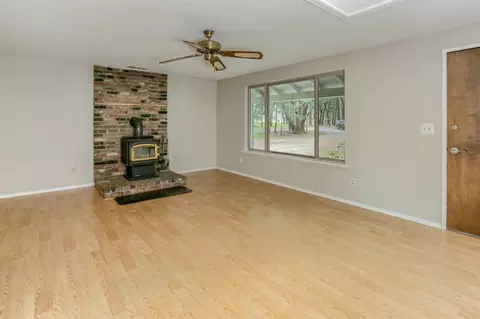 793 Williamson, Grants Pass, OR 97526 photo 9