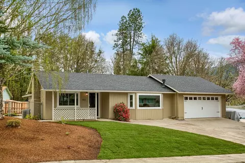 850 3rd St, Rogue River, OR 97537 photo 1