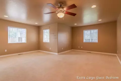 3524 Grant Rd, Central Point, OR 97502 photo 12