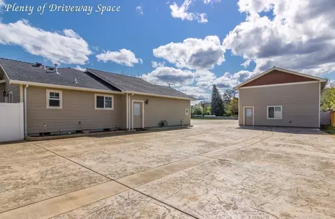 3524 Grant Rd, Central Point, OR 97502 photo 33