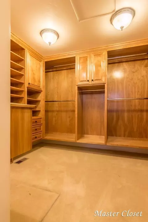 3524 Grant Rd, Central Point, OR 97502 photo 8