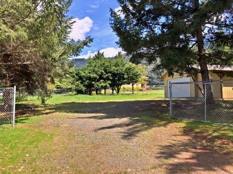 380 Summit Loop, Grants Pass, OR 97527 photo 18
