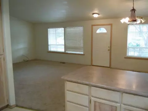 483 St Clair Way, Eagle Point, OR 97524 photo 13