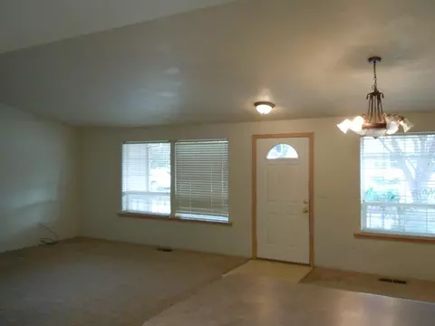 483 St Clair Way, Eagle Point, OR 97524 photo 11