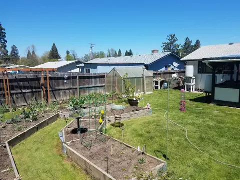 412 B St, Phoenix, OR 97535 photo 27