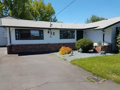 412 B St, Phoenix, OR 97535 photo 3