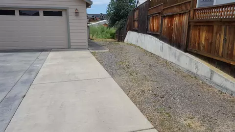 1144 Highlands Dr, Eagle Point, OR 97524 photo 3