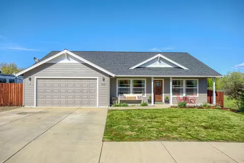 462 Sienna Hills Dr, Eagle Point, OR 97524 photo 1