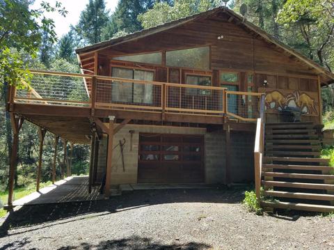 4795 Rogue River Dr, Eagle Point, OR 97524 photo 1