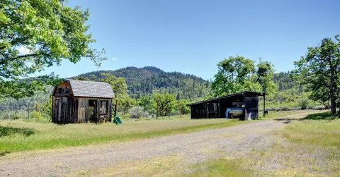 6533 Shadow Glen Dr, Eagle Point, OR 97524 photo 14
