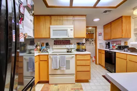 1301 Evans Creek Rd, Rogue River, OR 97537 photo 11