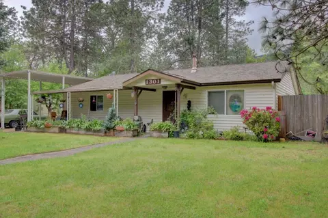1301 Evans Creek Rd, Rogue River, OR 97537 photo 1