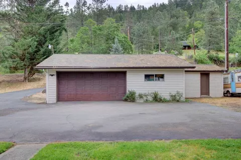1301 Evans Creek Rd, Rogue River, OR 97537 photo 4