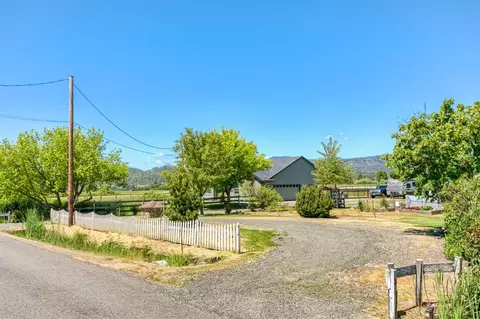 722 Hammel Rd, Eagle Point, OR 97524 photo 34