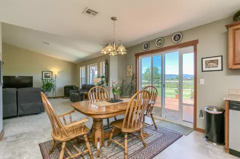 722 Hammel Rd, Eagle Point, OR 97524 photo 15