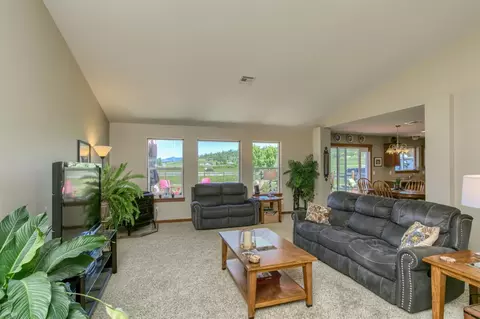 722 Hammel Rd, Eagle Point, OR 97524 photo 11