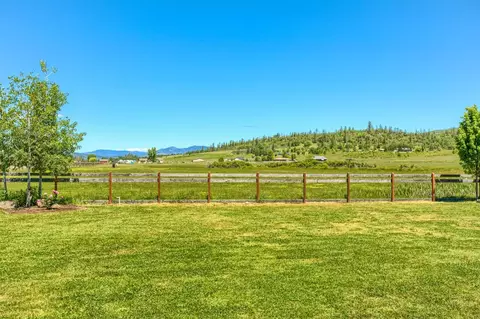 722 Hammel Rd, Eagle Point, OR 97524 photo 6