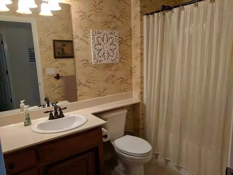 657 Red Oak St, Central Point, OR 97502 photo 17