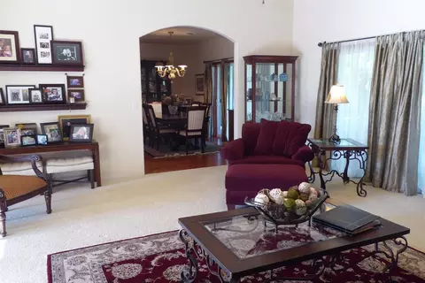 657 Red Oak St, Central Point, OR 97502 photo 14