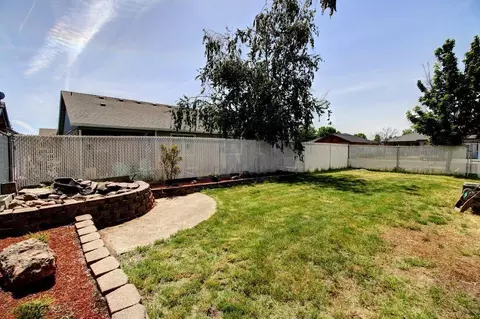 608 Andrea Way, Eagle Point, OR 97524 photo 18