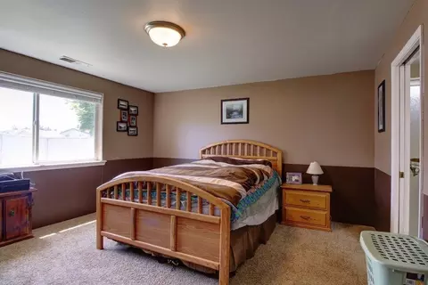 608 Andrea Way, Eagle Point, OR 97524 photo 12