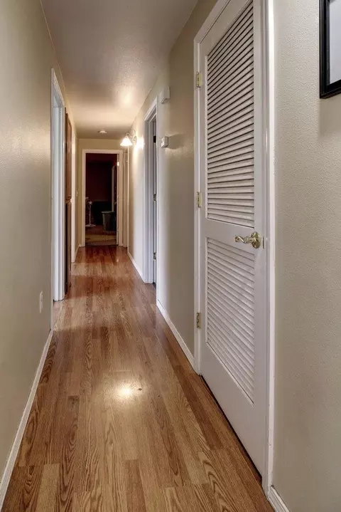 608 Andrea Way, Eagle Point, OR 97524 photo 17