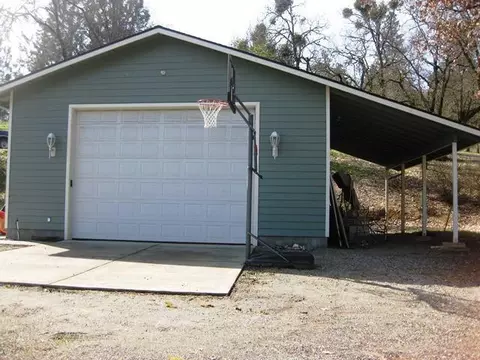 3155 Old Stage Rd, Central Point, OR 97502 photo 10