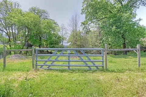 1408 Applegate Ave, Grants Pass, OR 97527 photo 19