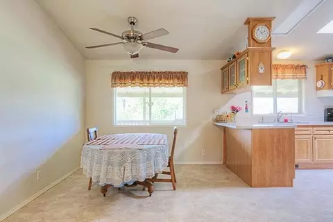 1408 Applegate Ave, Grants Pass, OR 97527 photo 4