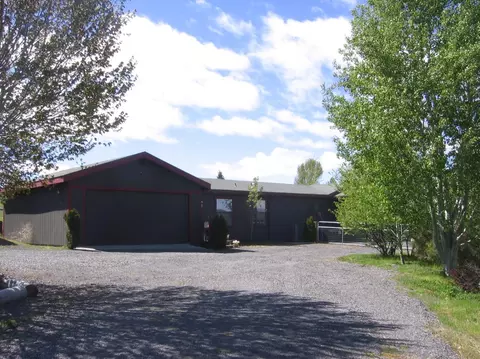 2343 Boyle Rd, Chiloquin, OR 97624 photo 1