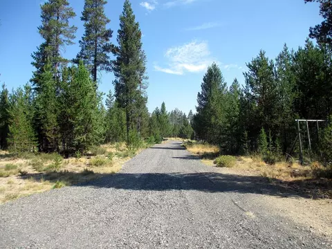 576 Lenz Rd, Chiloquin, OR 97624 photo 5