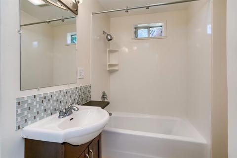 304 W Fifth St, Phoenix, OR 97535 photo 14