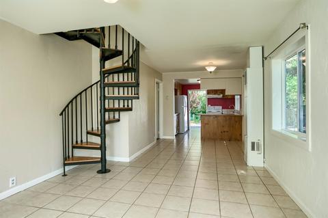 304 W Fifth St, Phoenix, OR 97535 photo 8