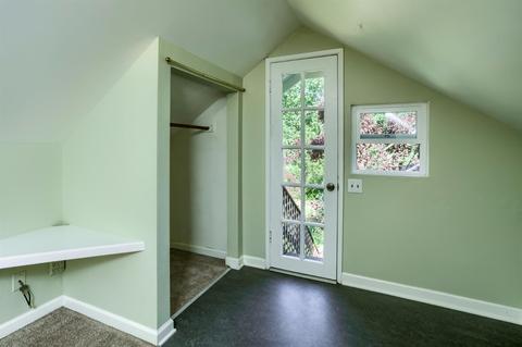 304 W Fifth St, Phoenix, OR 97535 photo 17