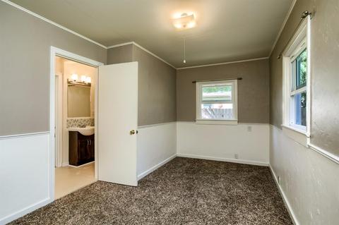 304 W Fifth St, Phoenix, OR 97535 photo 12