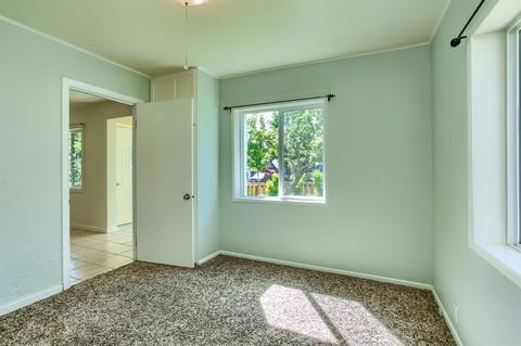 304 W Fifth St, Phoenix, OR 97535 photo 13